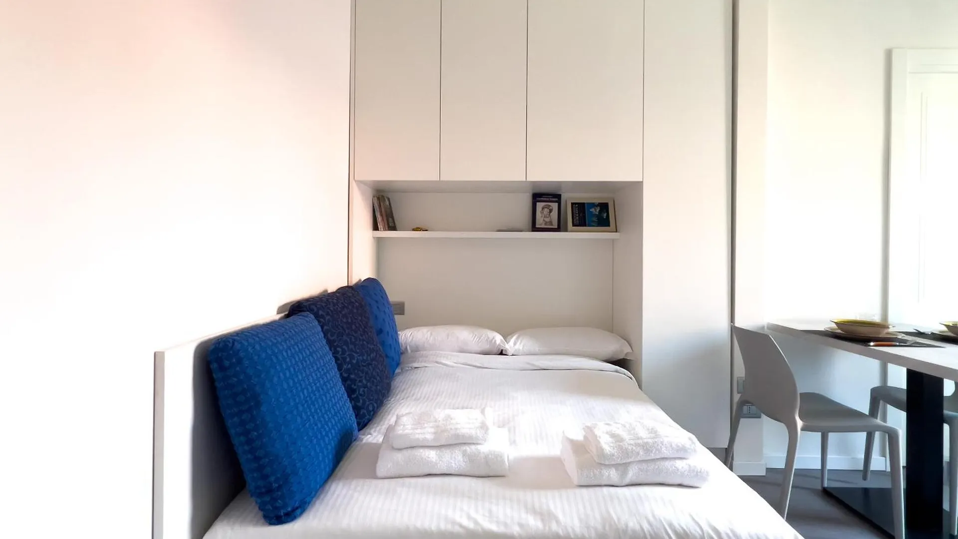 Sempione Double Suite - Amazing Location In Милан 0*,  Италия